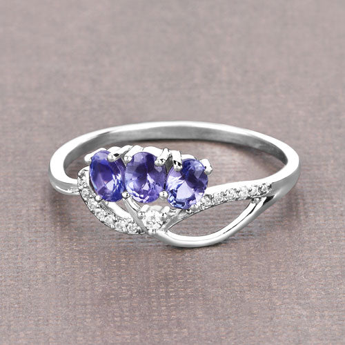 Bague en Or Blanc 14K avec Tanzanite et Diamant Blanc de 0,56 Carat