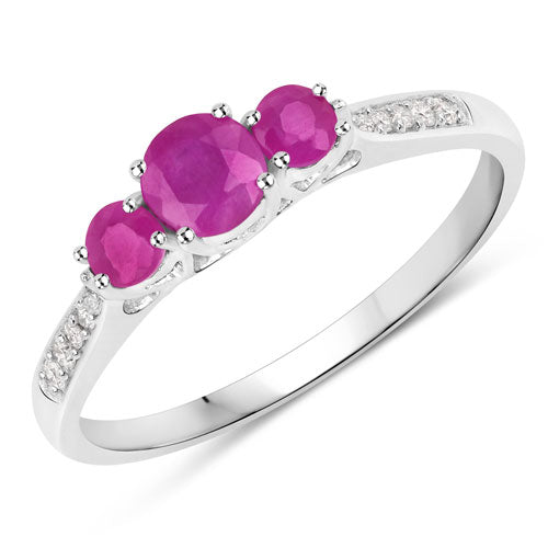 Anillo de Compromiso de Rubí y Diamante de 0.61 Quilates en Oro Blanco de 14K
