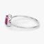 Bague de fiançailles en or blanc 14K avec rubis de 0,58 carat et diamants blancs