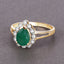 Anillo de Esmeralda Zambiana y Diamante de 1.22 Quilates en Oro Amarillo de 14K