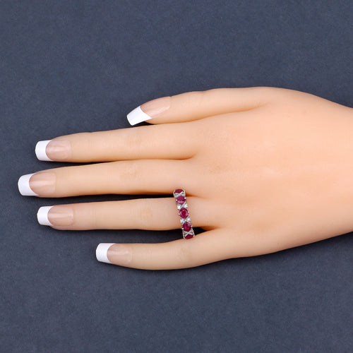 Anillo de Compromiso de Rubí y Diamante de 1.61 Quilates en Oro Blanco de 14K