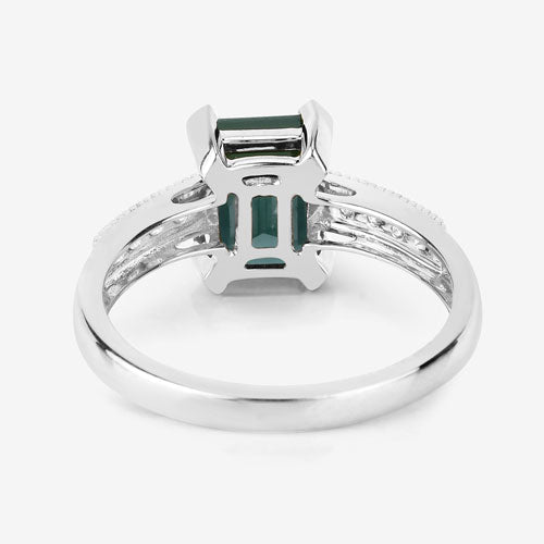 Anillo de 1.91 quilates de turmalina verde y diamante en oro blanco de 14 quilates