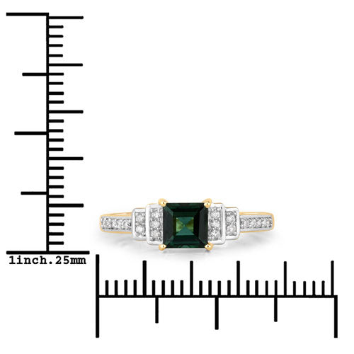 Anillo de 0.72 quilates de turmalina verde y diamante blanco en oro amarillo de 14 quilates