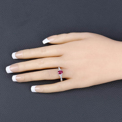 Bague de fiançailles en or blanc 10K avec rubis et diamants de 0,95 carat