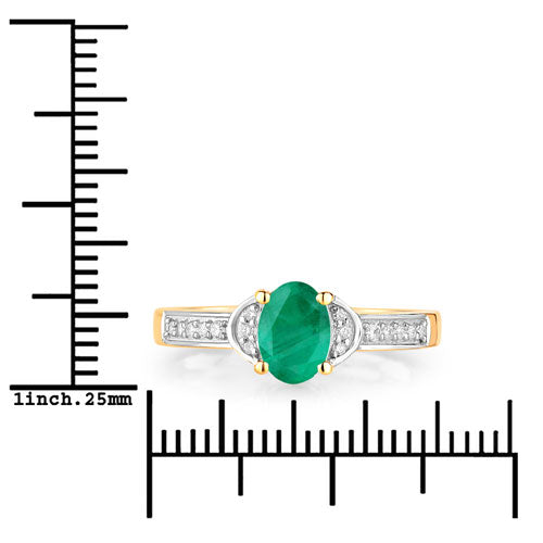 Anillo de Compromiso de Esmeralda Zambiana y Diamante de 0.82 Quilates en Oro Amarillo de 14K