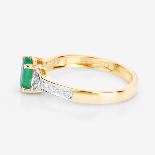 Anillo de Compromiso de Esmeralda Zambiana y Diamante de 0.82 Quilates en Oro Amarillo de 14K