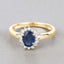 Anillo Halo de Zafiro Azul y Diamantes de 1.11 Quilates en Oro Amarillo de 10K