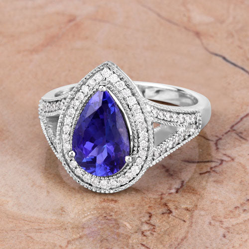Bague en Or Blanc 14K avec Tanzanite et Diamants de 2,60 Carats