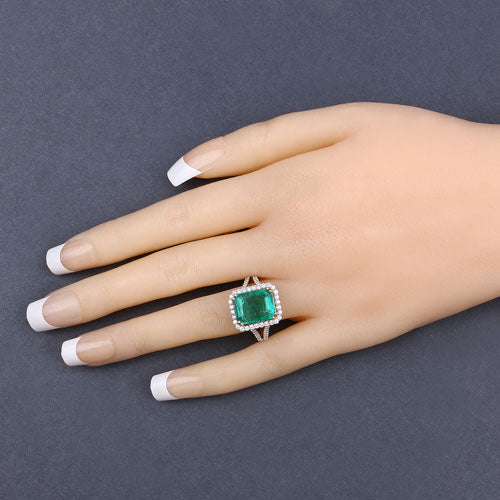 Bague en Or 14K avec Émeraude Zambienne et Diamants Certifiés IGI de 6,96 Carats