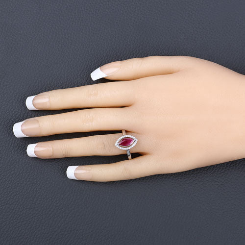 Bague Halo en Rubis et Diamants de 1,52 Carat en Or Blanc 10K