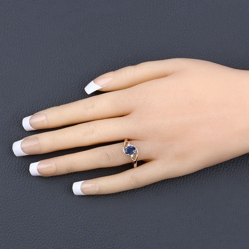 Bague en or jaune 10K avec saphir bleu et diamants de 0,98 carat
