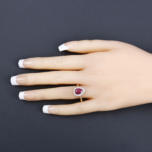 Anillo Halo de Rubí y Diamantes de 1.38 Quilates en Oro Amarillo de 14K