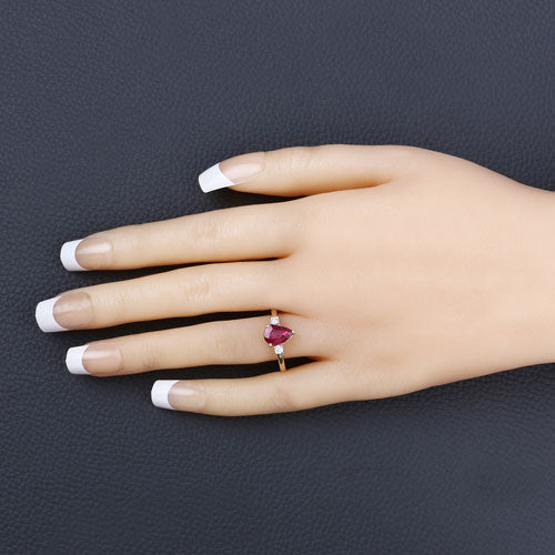 1.08 Carat Ruby and Diamond 14K Yellow Gold Engagement Ring