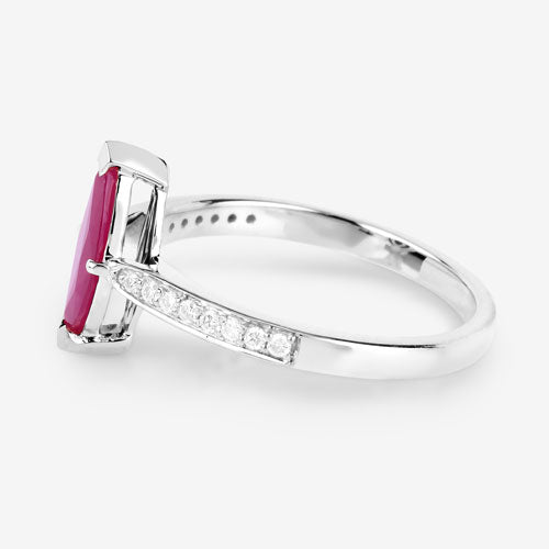 Anillo de Compromiso de Rubí y Diamante de 1.51 Quilates en Oro Blanco de 14K