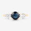 Anillo de Compromiso de Zafiro Azul y Diamante de 1.38 Quilates en Oro Amarillo de 14K