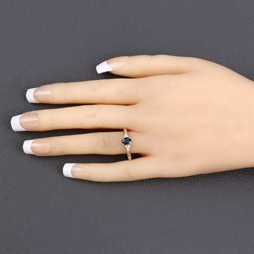 Bague en or jaune 14K avec saphir bleu et diamants de 0,84 carat