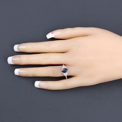 Bague en or blanc 14K avec saphir bleu et diamants de 1,73 carat