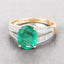 Anillo de Compromiso de Esmeralda Zambiana y Diamante de 2.29 Quilates en Oro Amarillo de 14K