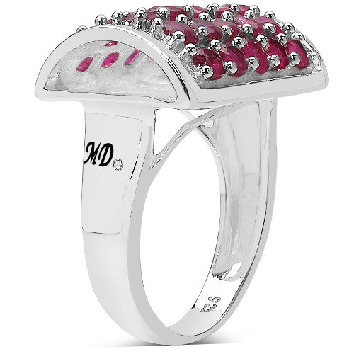 Anillo de Plata Esterlina con Rubí y Diamante Blanco de 3.01 Quilates