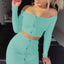 Conjunto de Falda con Mangas Largas y Hombros Descubiertos con Botones