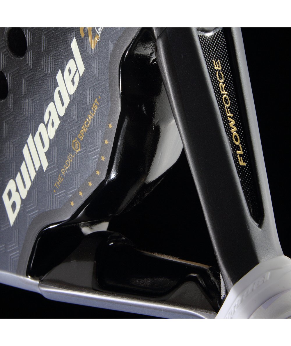 Pala de Padel Bullpadel Flow Legend 26