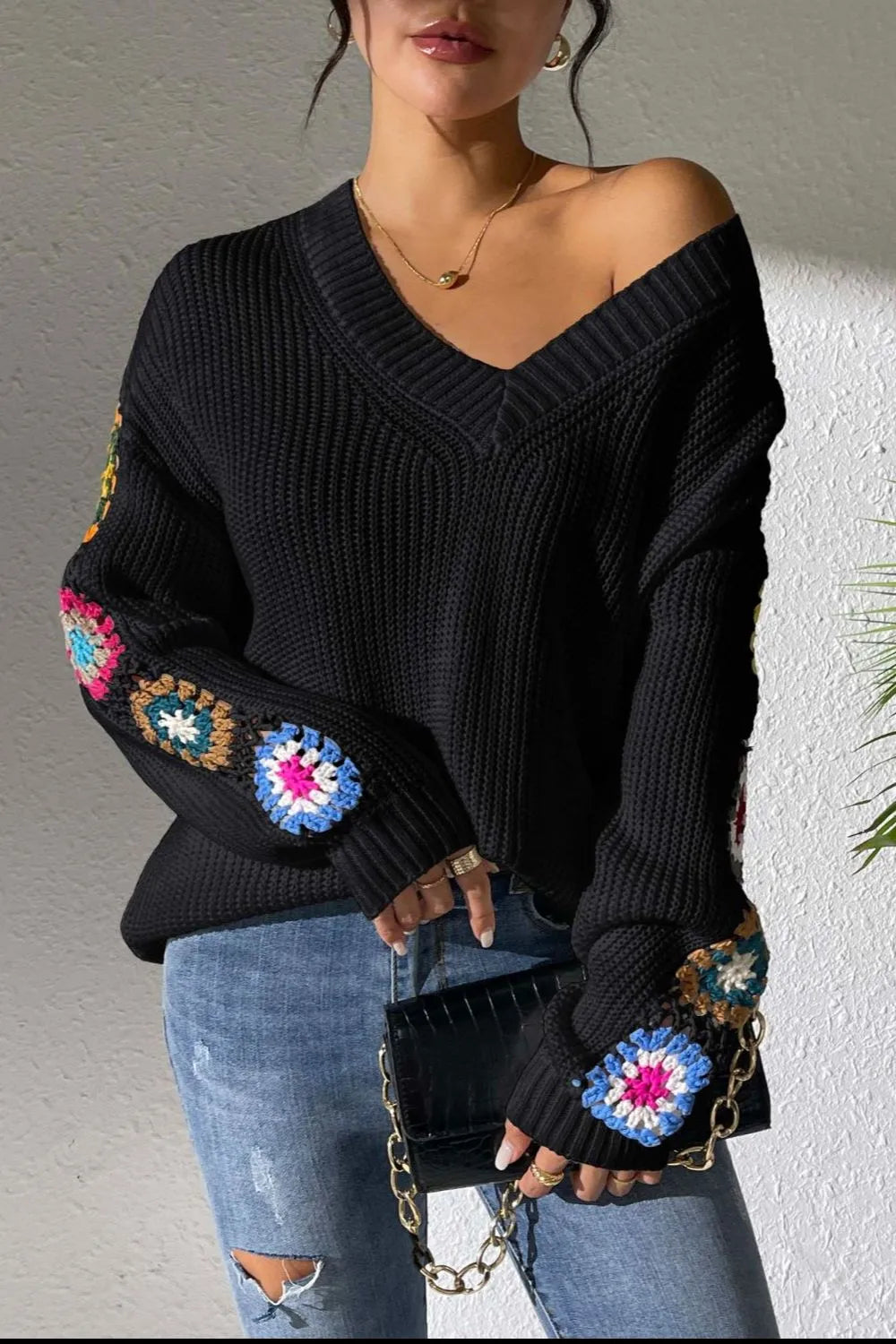 Suéter de V-Neck con Flores de Gancho a Mano en Color Mezclado