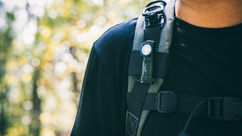 Linterna LED recargable de alto lumen - Magnética y resistente al agua