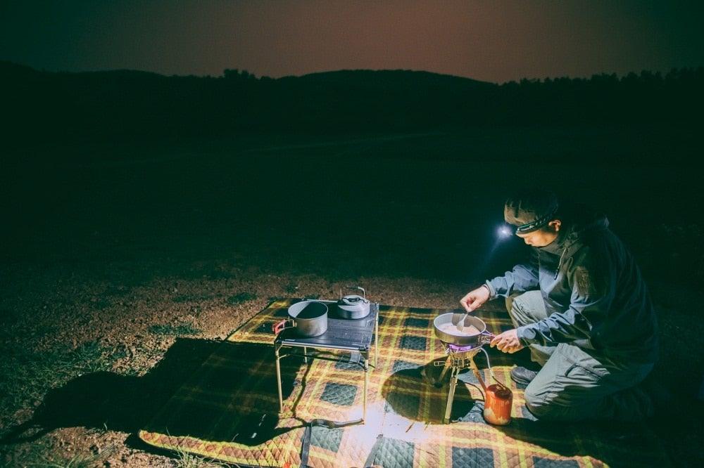 Linterna LED recargable de alto lumen - Magnética y resistente al agua