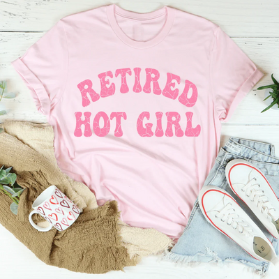 Camiseta de chica sexy jubilada