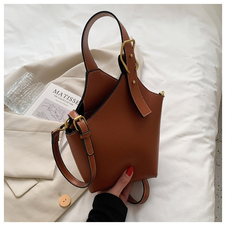 Retro Women's Bag Fashion Casual Bag Portable Water Bucket Bag Red Crossbody Women's Bag - Korvel