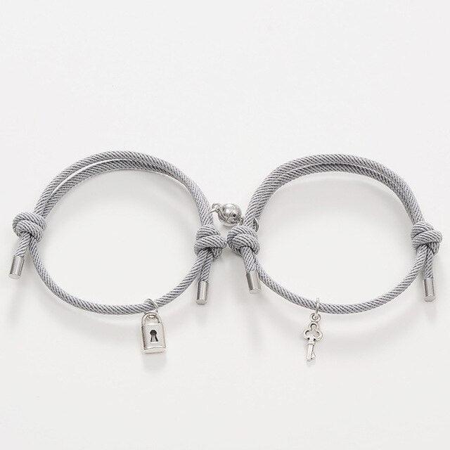 Bracelets Couple Magnétiques Romantiques - Design Clé et Serrure Classique
