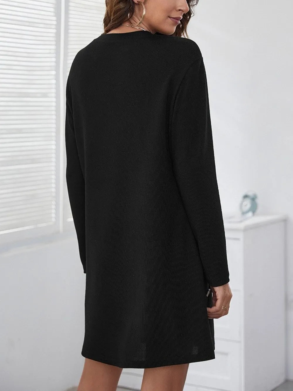 Elegant Round Neck Long Sleeve Mini Dress