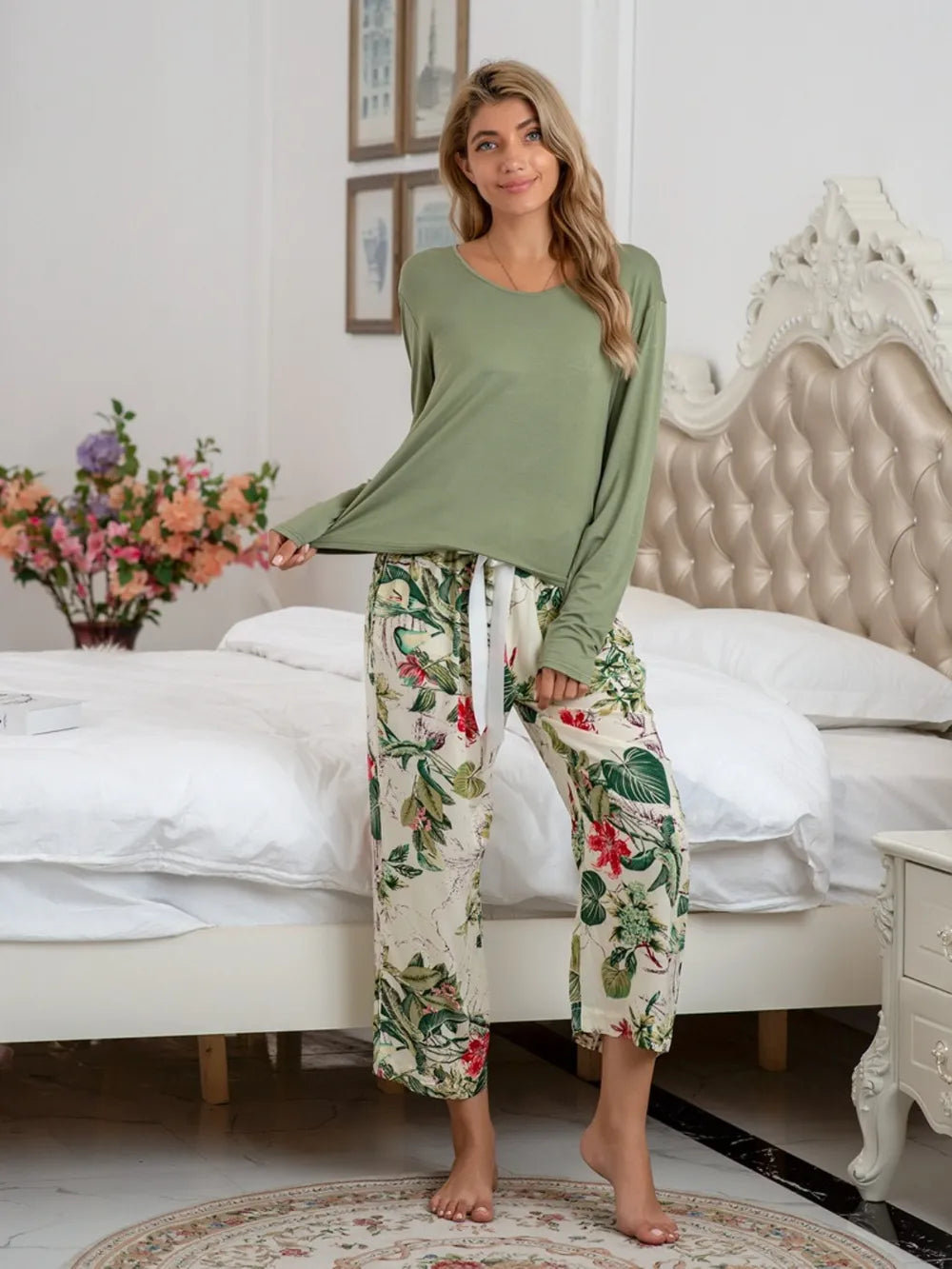 Round Neck Top and Printed Pants Lounge Set - Korvel