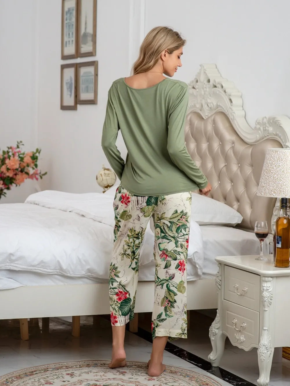 Round Neck Top and Printed Pants Lounge Set - Korvel