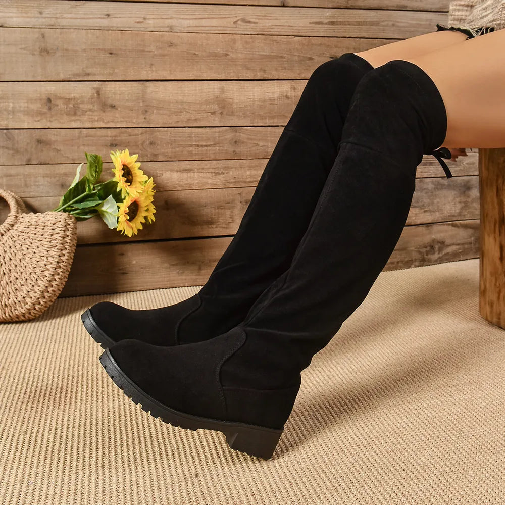 Round Toe Suede Low Heel Boots - Korvel