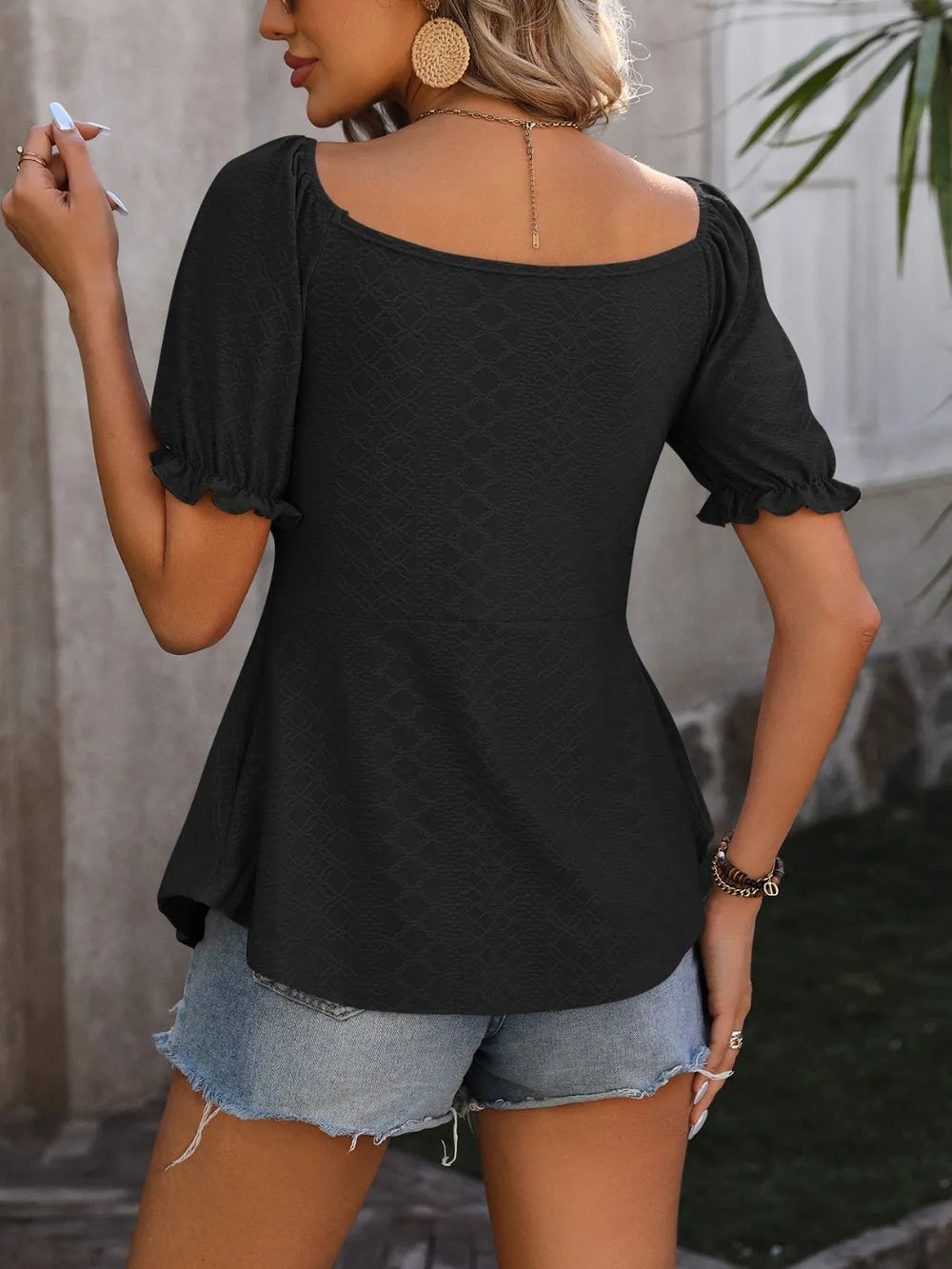 Blusa con Mangas Acampanadas y Escote en V Fruncido