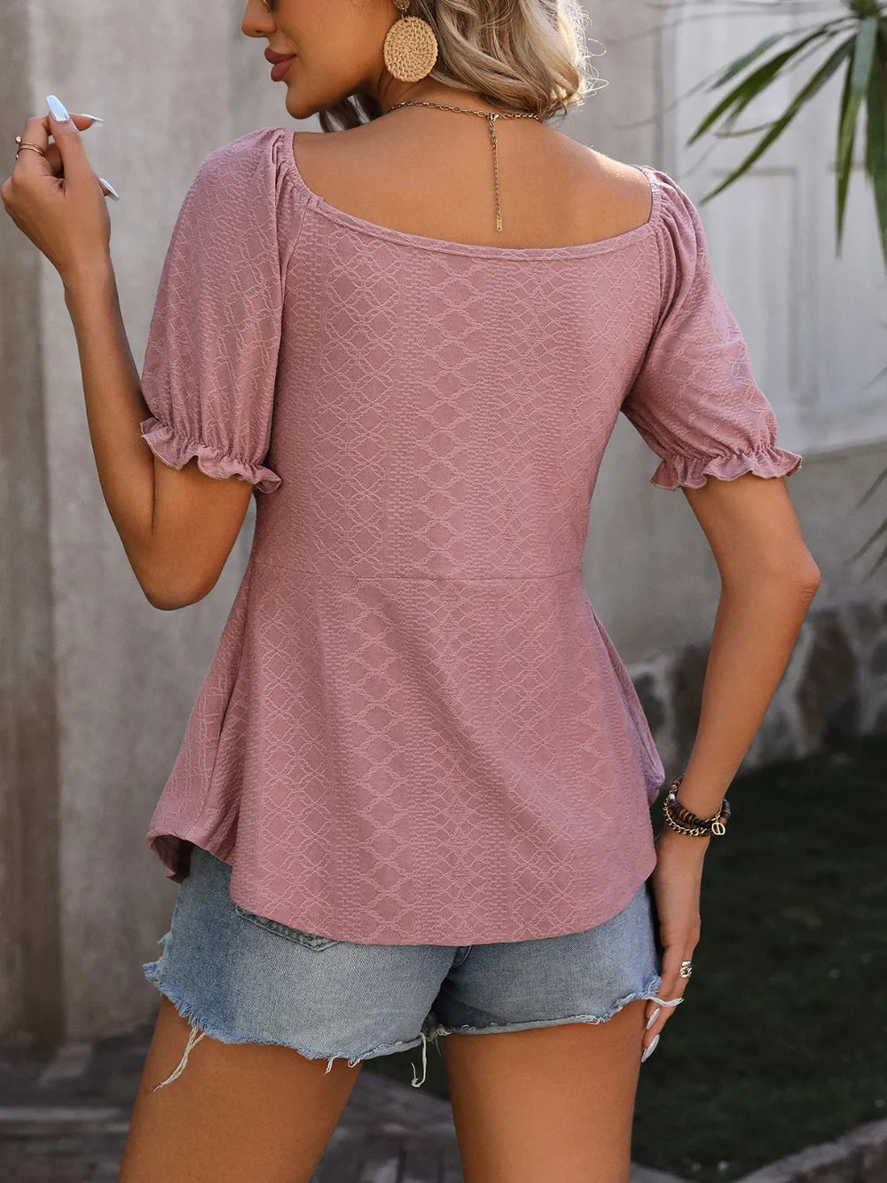 Blusa con Mangas Acampanadas y Escote en V Fruncido