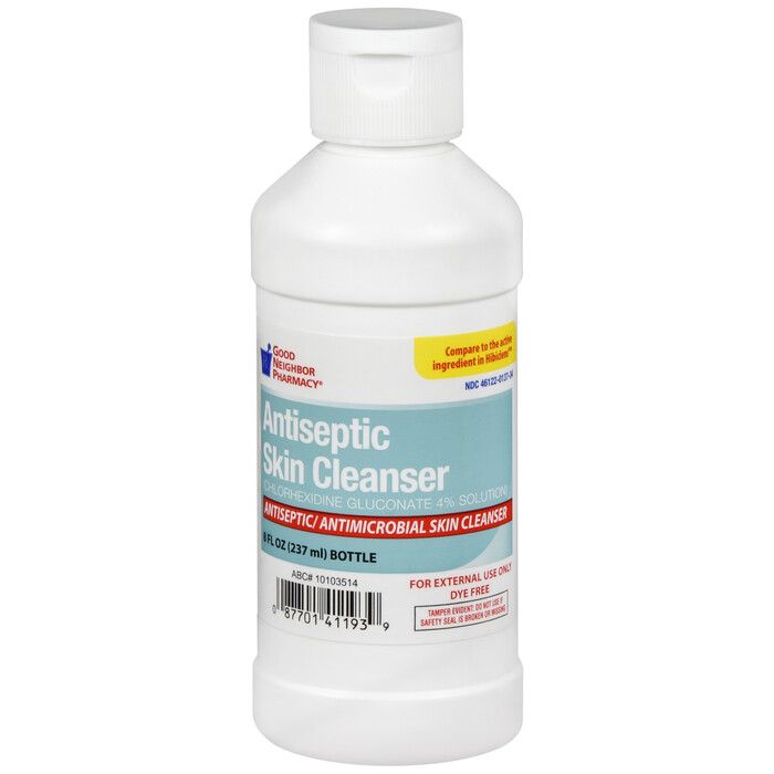 Solución Limpiadora Antiséptica para la Piel GNP con Dispensador, 473 mL