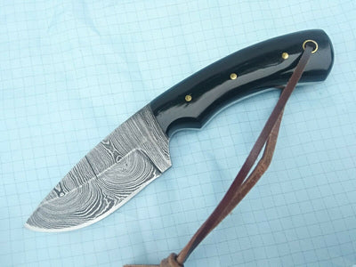 Artisan Crafted Damascus Steel Skinning Knife with Buffalo Horn Handle - Korvel