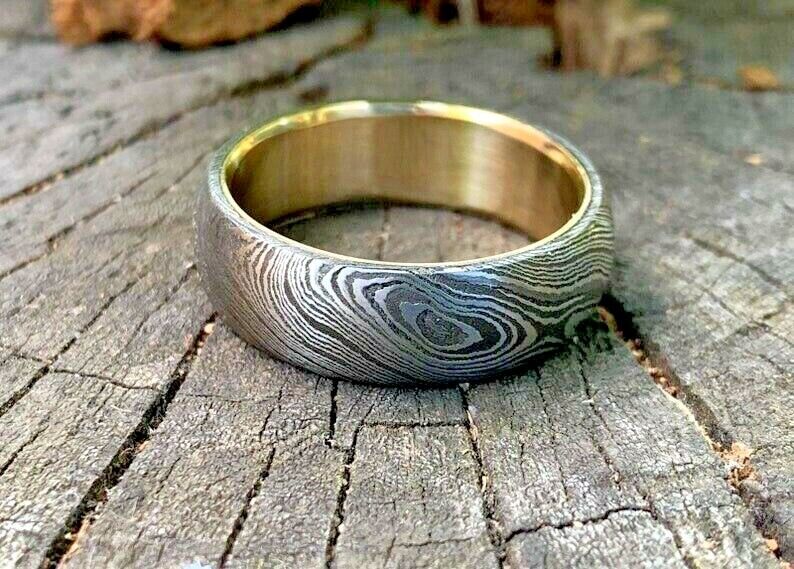 Personalized Damascus Steel Anniversary Band with Elegant Brass Inlay - Korvel