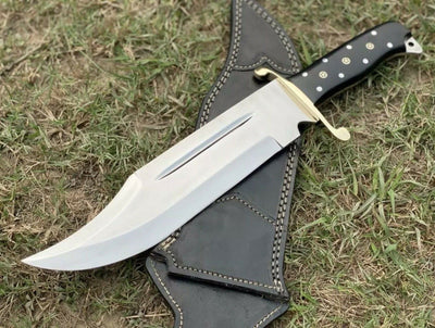 Premium Custom D2 Steel Bowie Knife for Hunting Adventures - Korvel