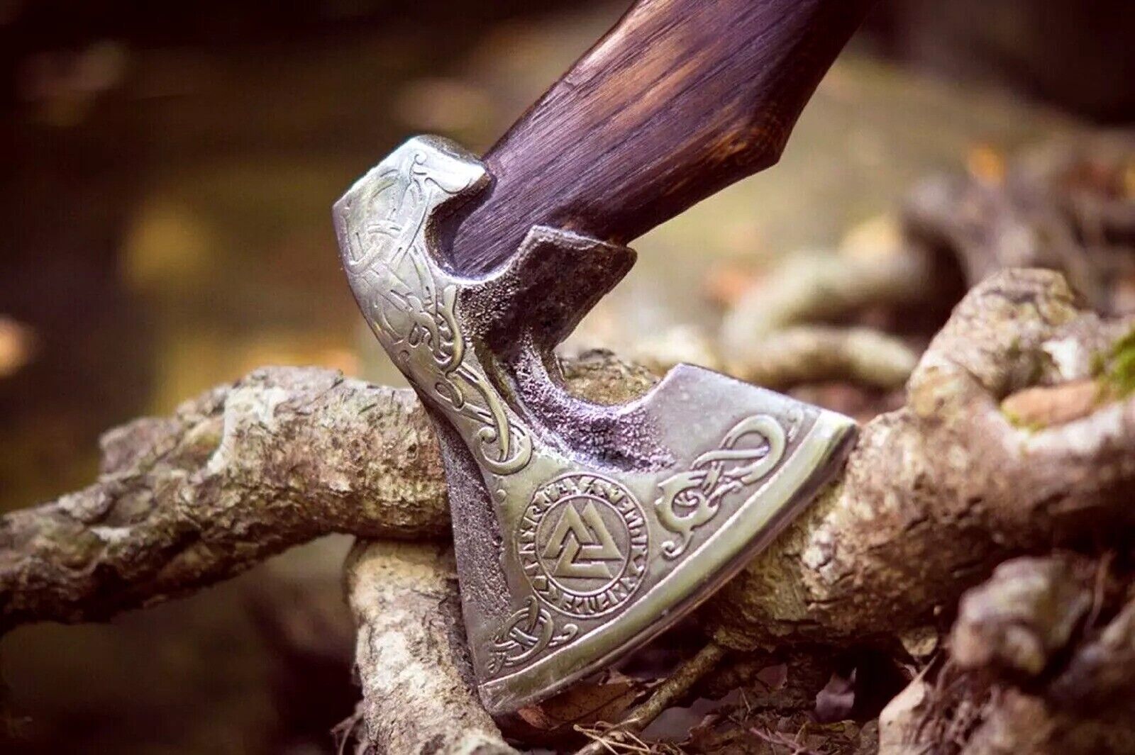 Handcrafted Native American Tomahawk – Forged 1095 Steel Blade & Rosewood Handle – Warrior’s Edge - Korvel