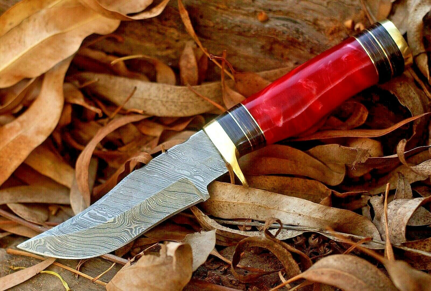 Artisan Crafted Damascus Steel Hunting Knife with Pearl Resin Handle - Korvel