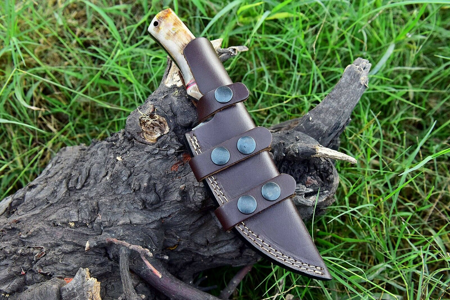 Artisan Crafted Damascus Steel Hunting Knife - Korvel