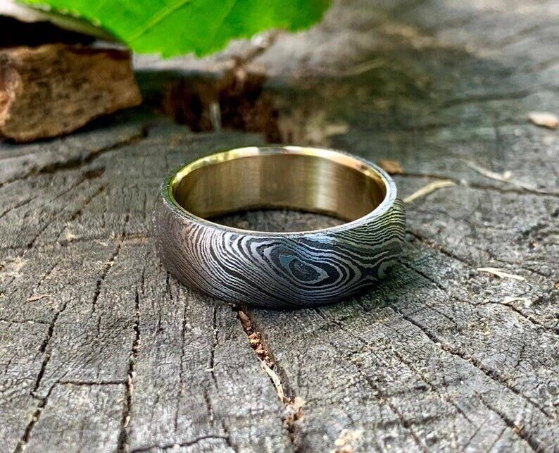 Personalized Damascus Steel Anniversary Band with Elegant Brass Inlay - Korvel