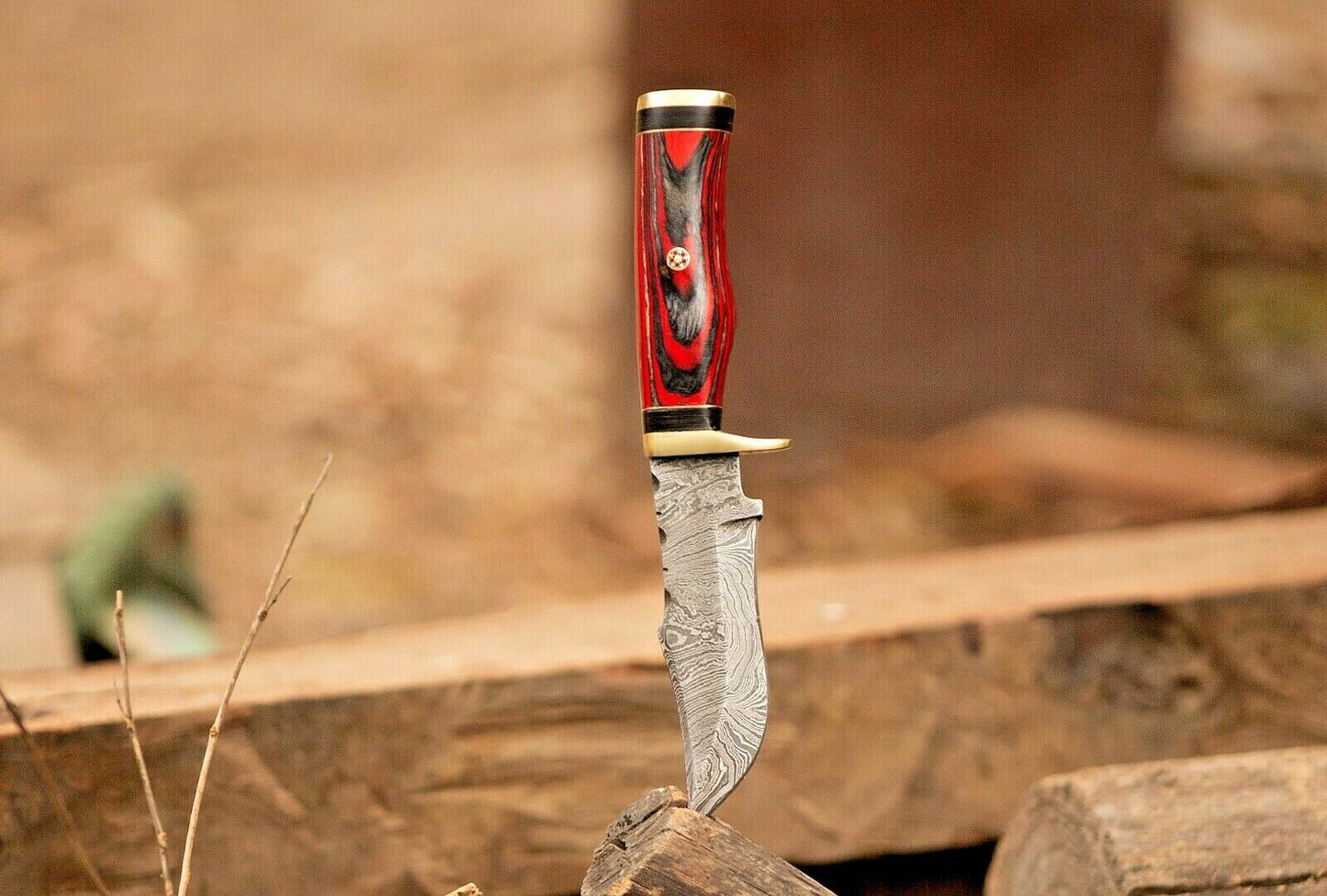 Premium Custom Damascus Steel Hunting Knife - Handcrafted Excellence - Korvel