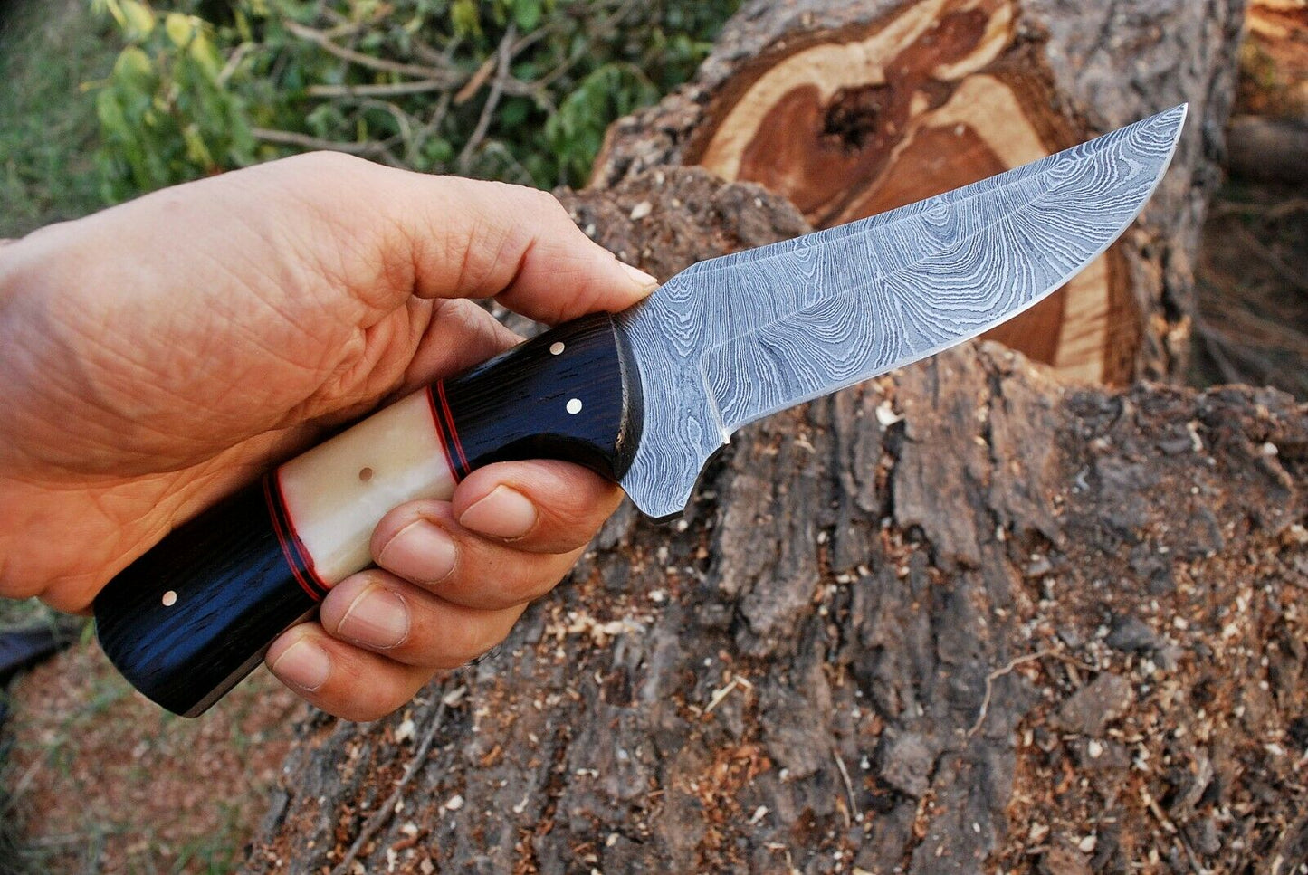 Artisan Crafted Damascus Steel Hunting Knife - Korvel