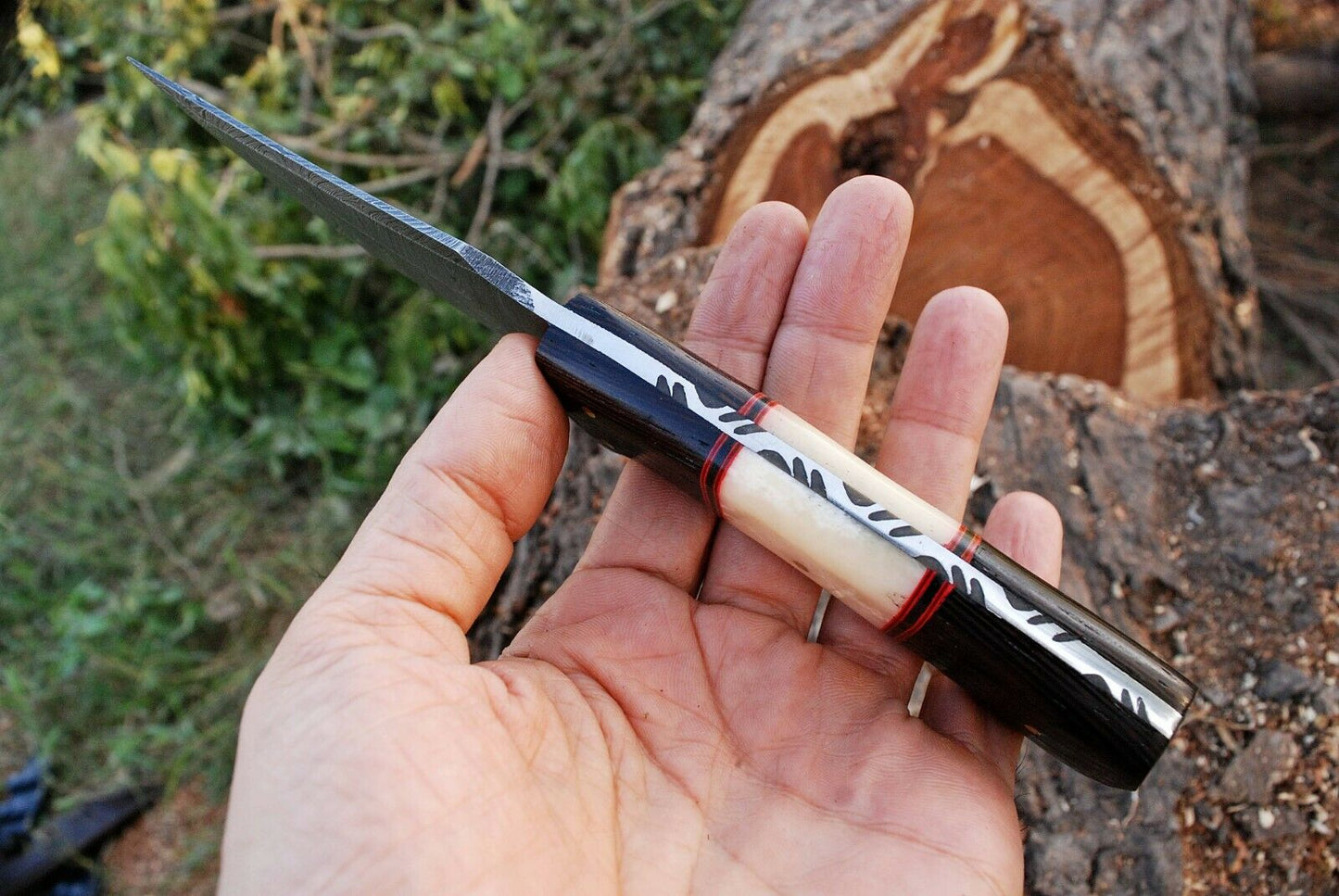 Artisan Crafted Damascus Steel Hunting Knife - Korvel