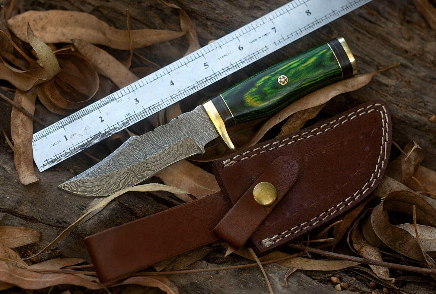 Artisan Crafted Damascus Steel Hunting Knife with Leather Sheath - Korvel