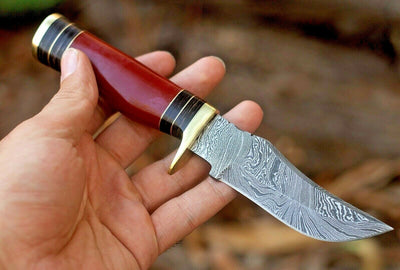 Premium Custom Damascus Steel Hunting Knife - Handcrafted Excellence - Korvel
